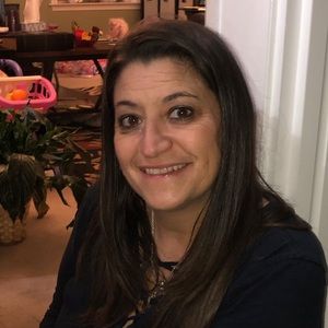 Meet your Posher, Stacy